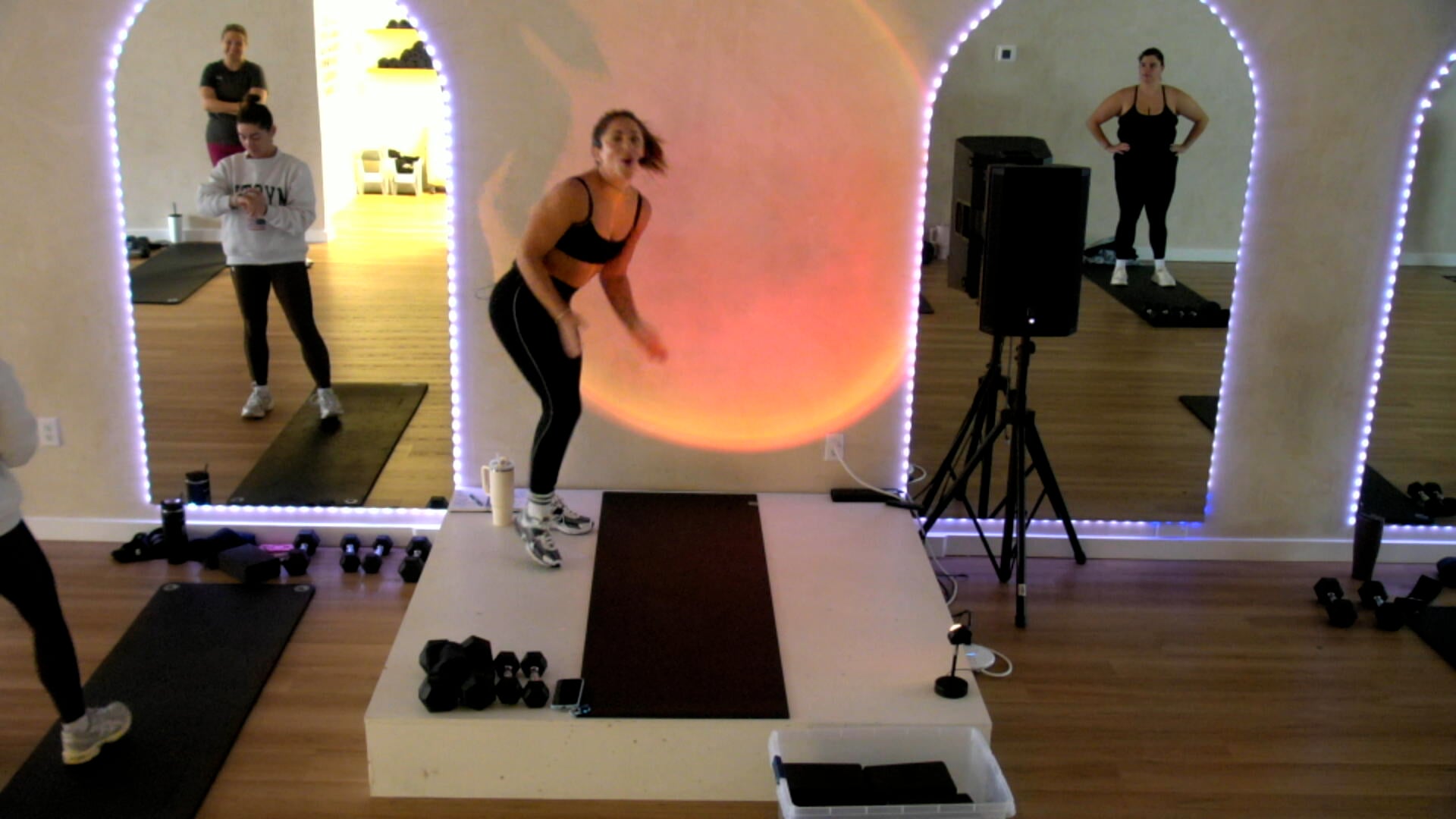 Booty & Abs with Kaitlyn 9.29