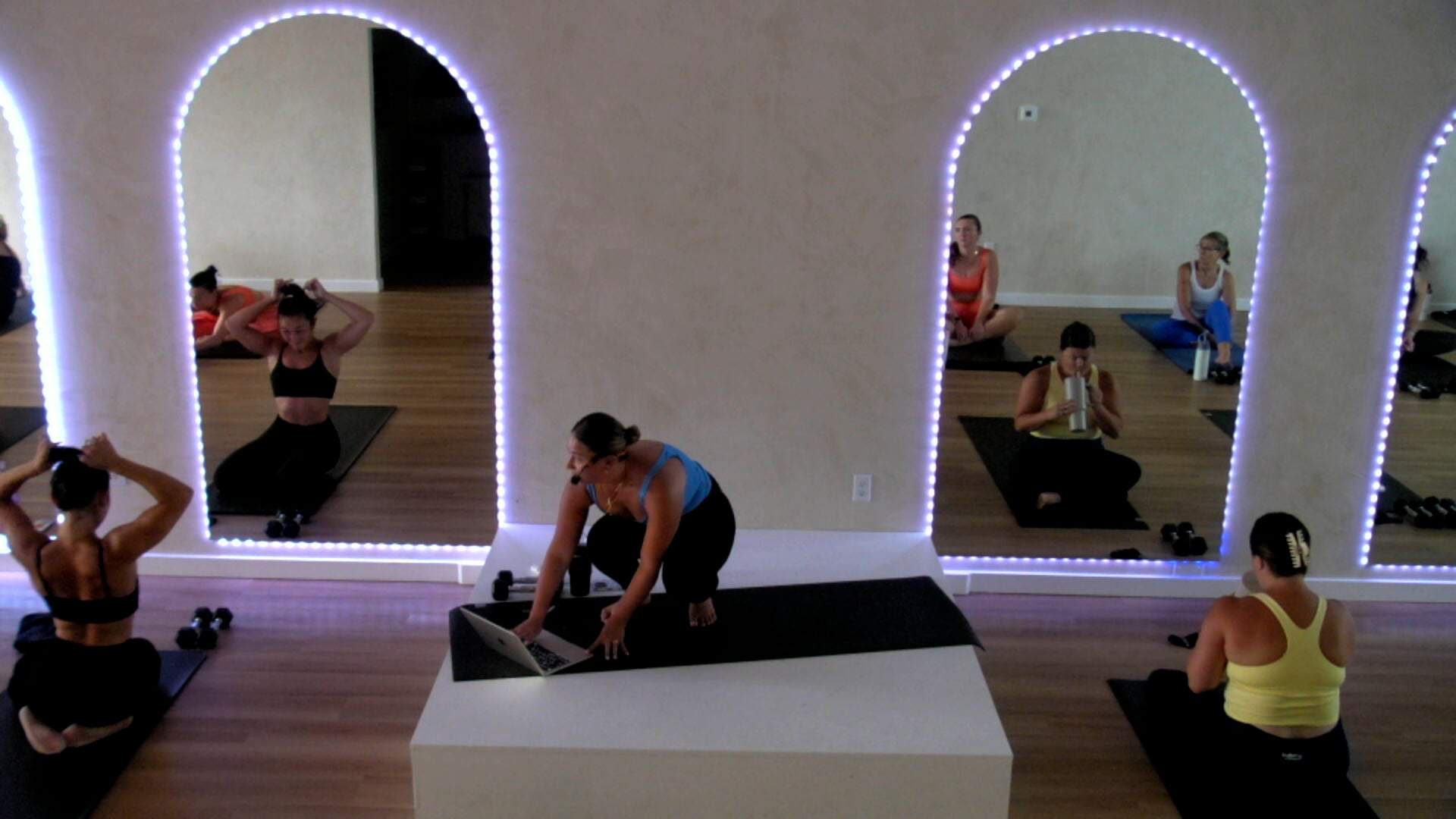 Yoga Sculpt with Aliza 8.6