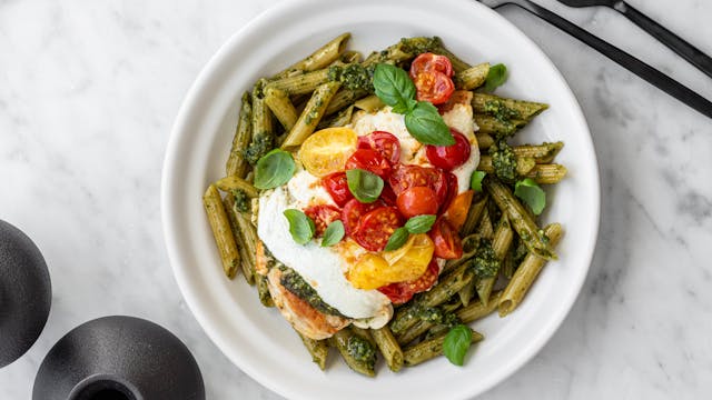 MARGHERITA CHICKEN WITH LENTIL PASTA