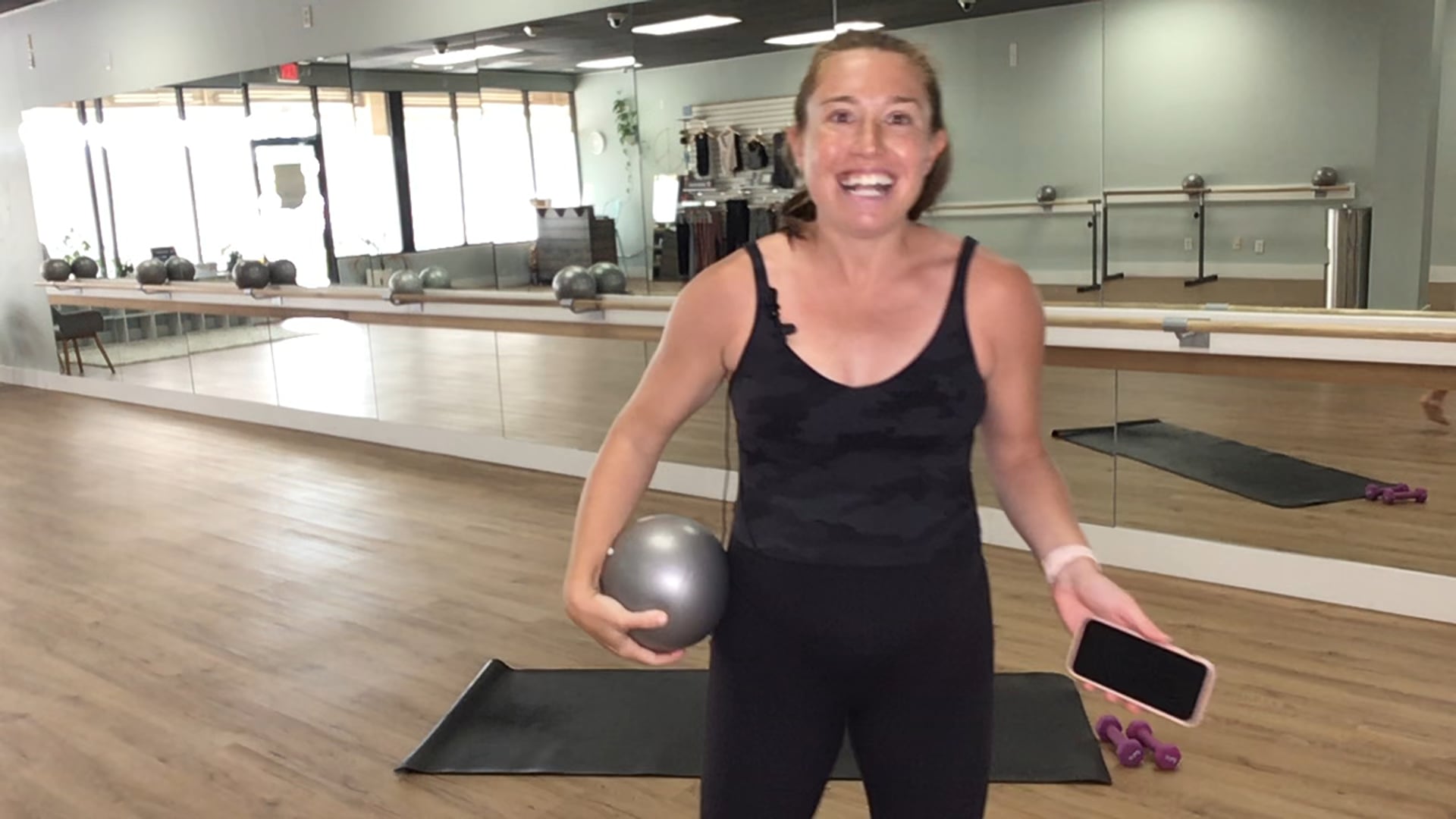 35-min Barre with Annie