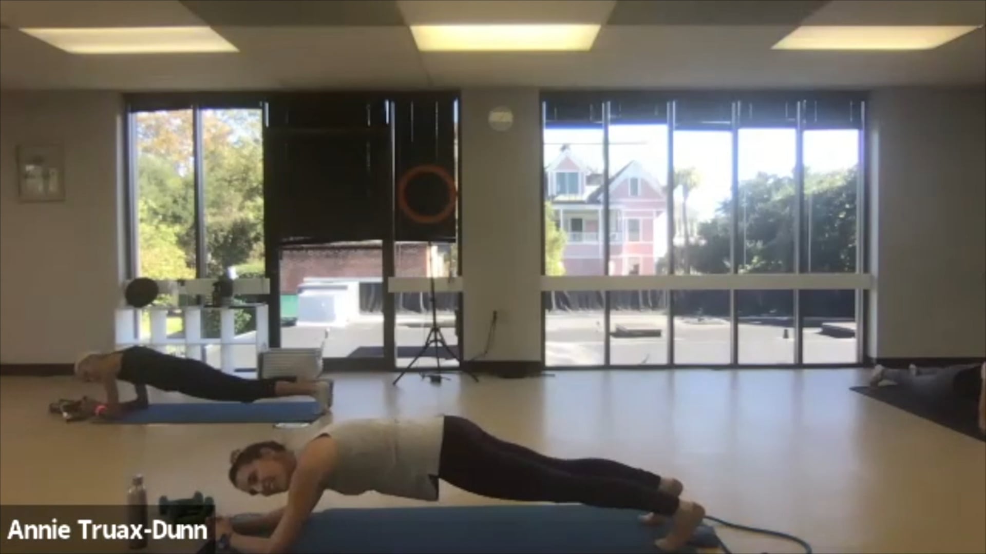 50-Min Full Body Barre Burn with Chilton 