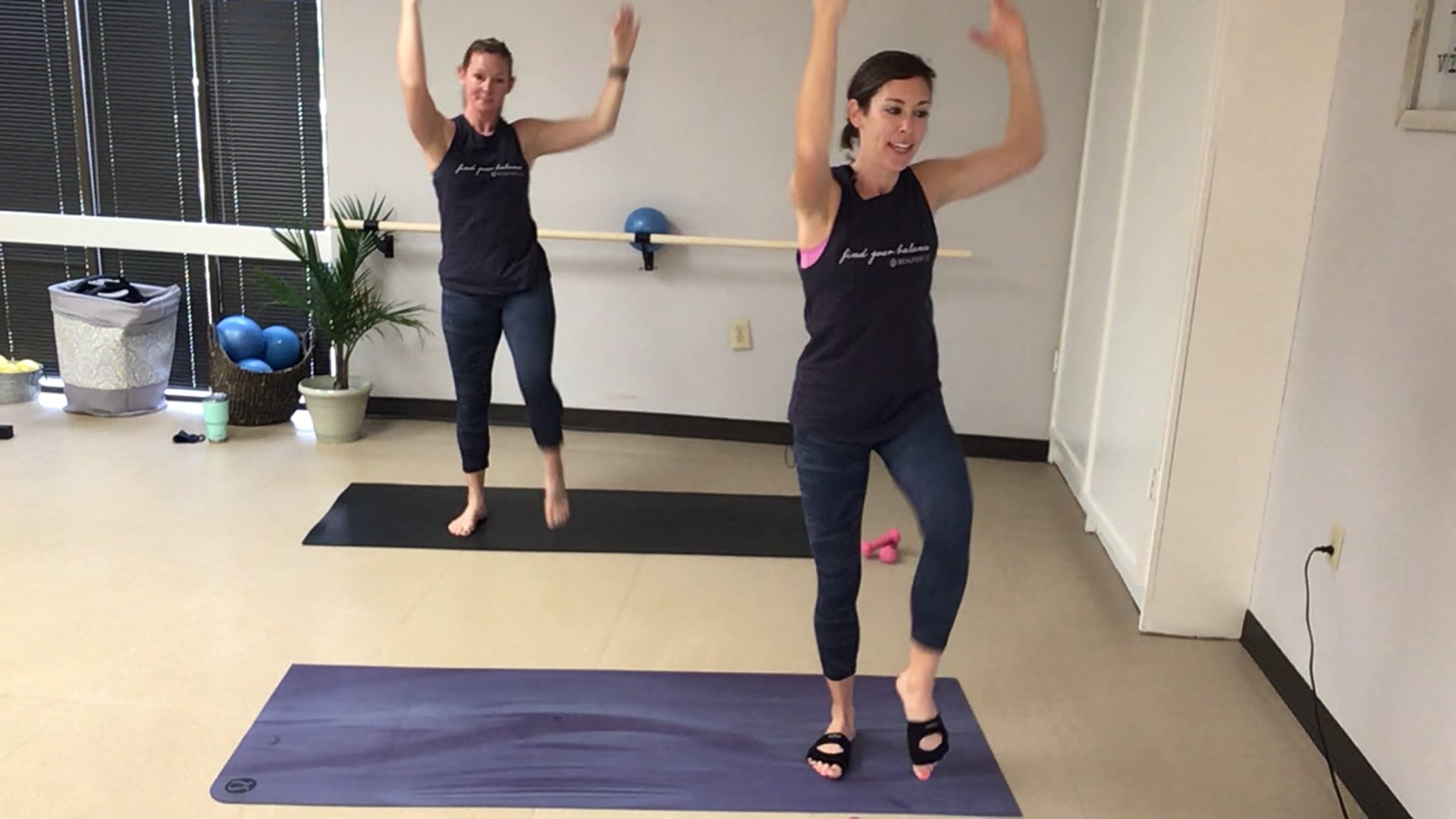 30-Min 90's Barre with Kathryn 