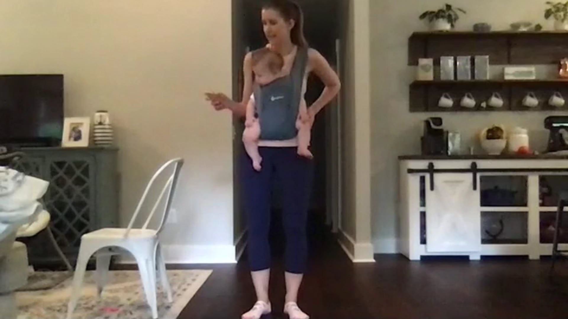 30-Min Mommy & Me Barre with Justine 