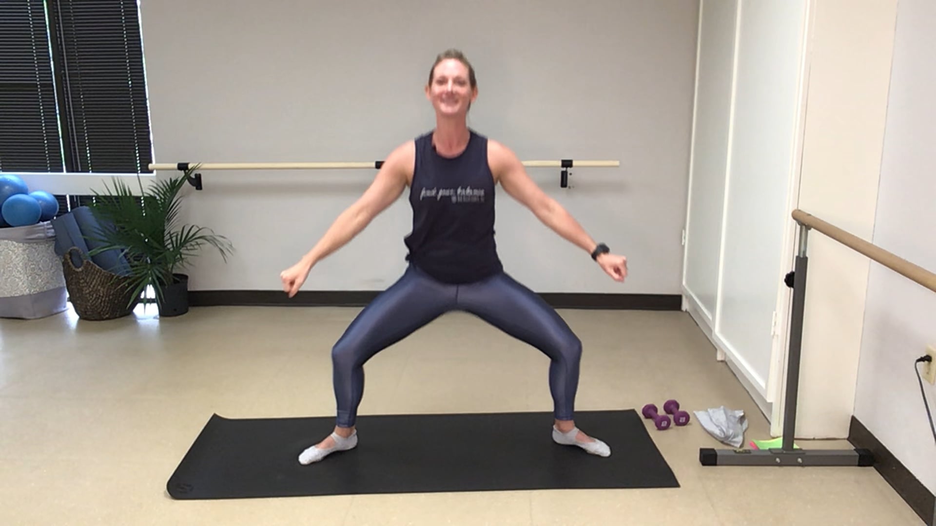 45-Min Barre with Jenn