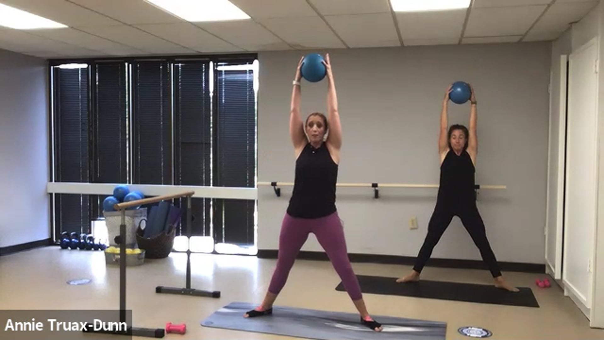 30-Min Ball Barre Express w/ Megan 
