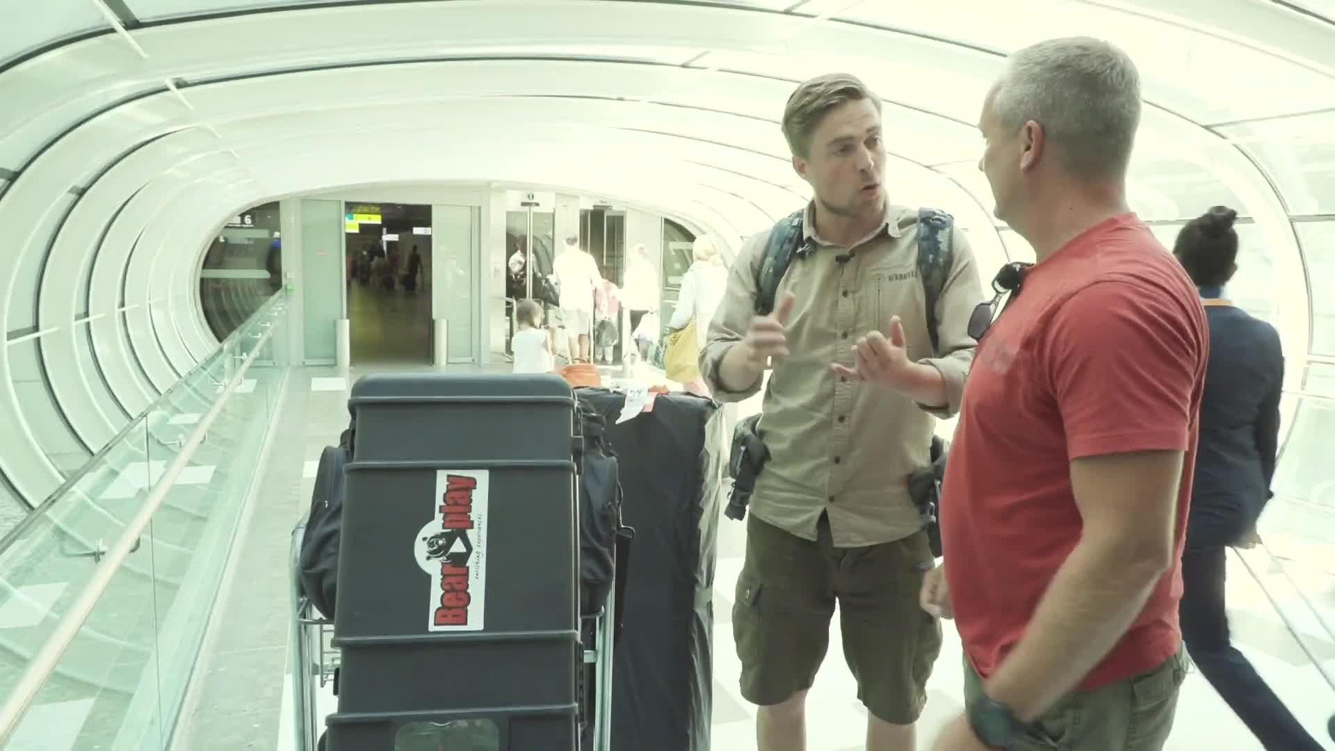 DESTINATION : FRANCE Trailer 2