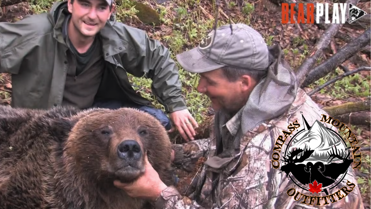 Tom Sallows | Grizzly & Svartbjörnsjakt i Kanada 