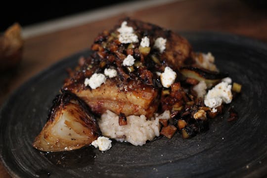 Pork Belly, risotto y pastel de brownie 