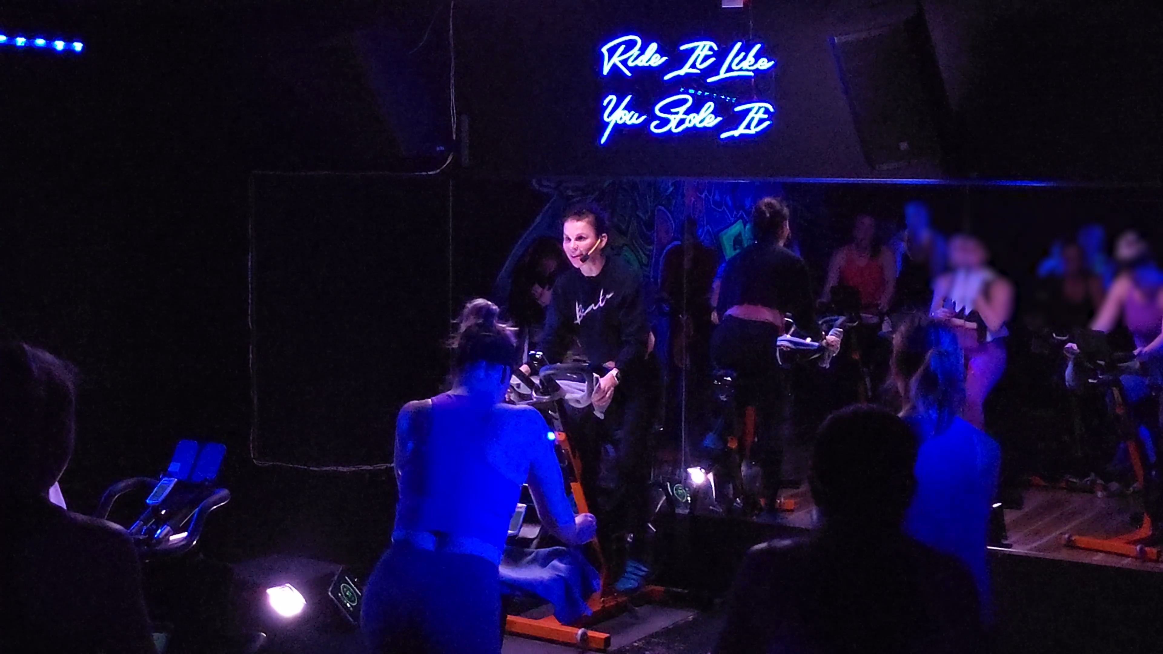 IN-STUDIO BIKE CLASS #64, FRIDAY - Stay High