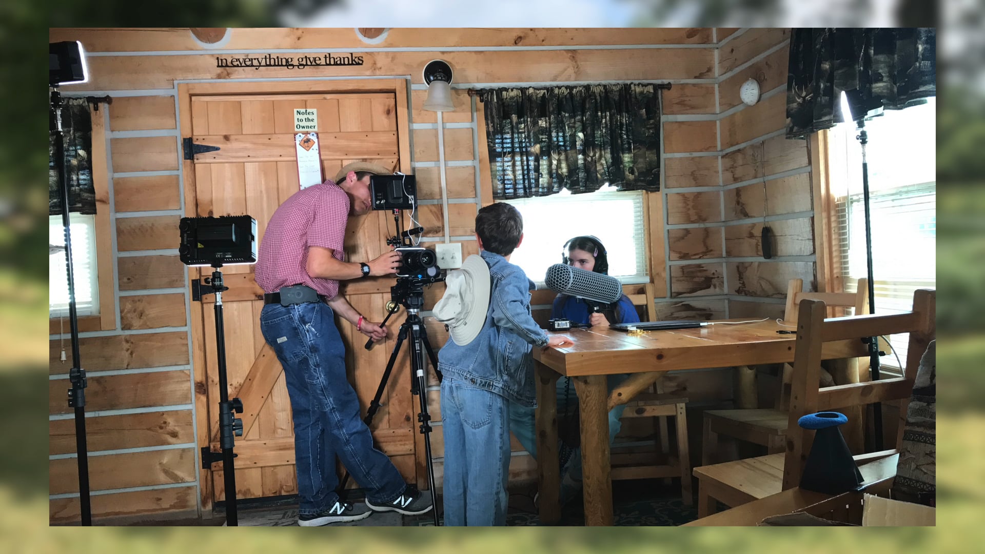 Behind the Scenes Photos of Episode 6