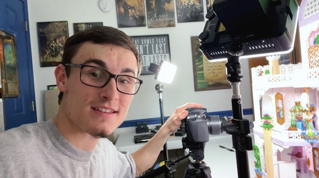 Don't Bump Your Camera (Stop Motion: ...