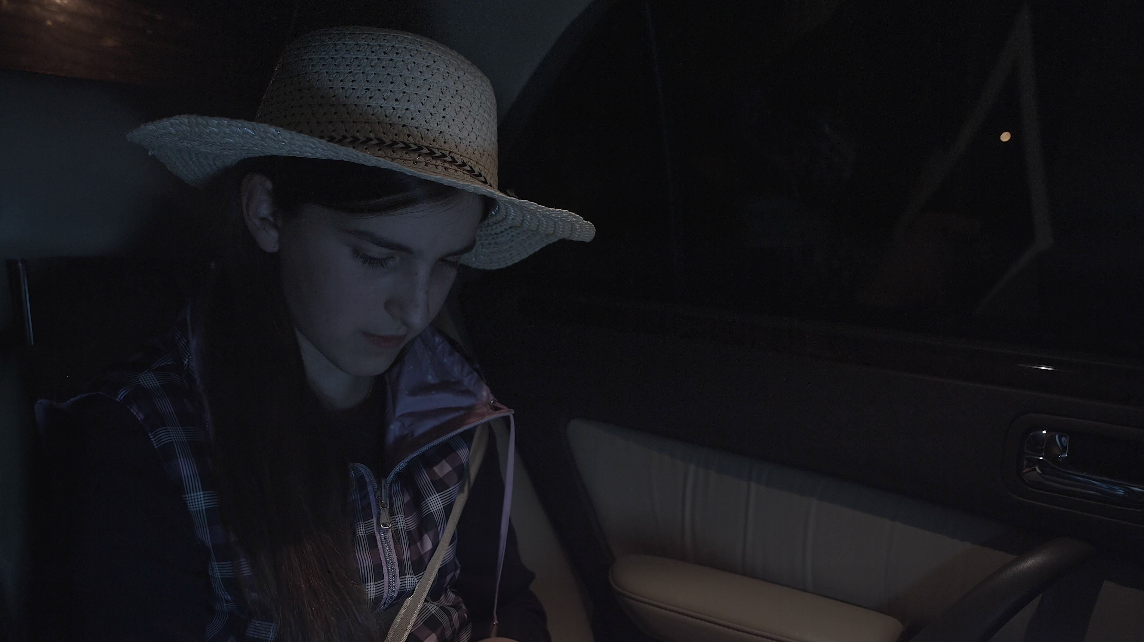 Deleted Scene of Episode 8