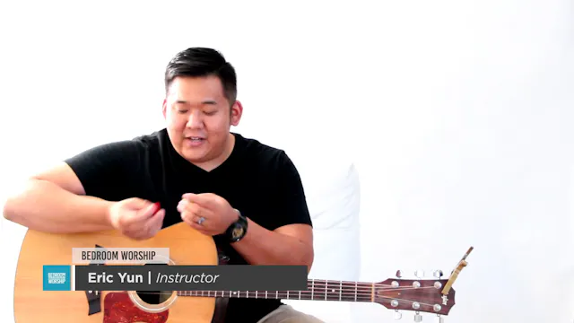 11 - Picking Your Guitar Pick - The 21 Guitar Lessons