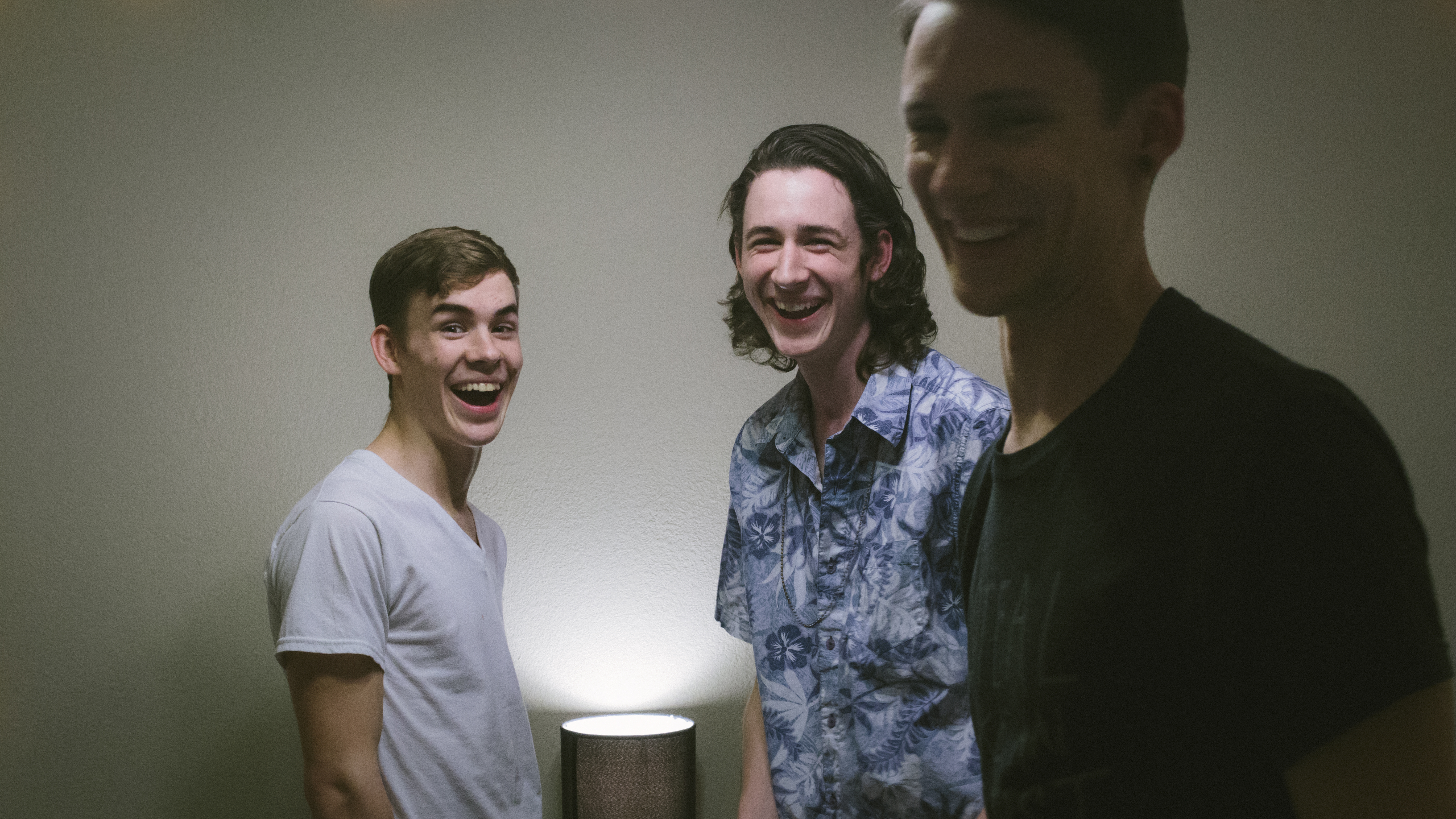 Brett McCabe (left) and Cameron McCabe on set of Brother (2018).