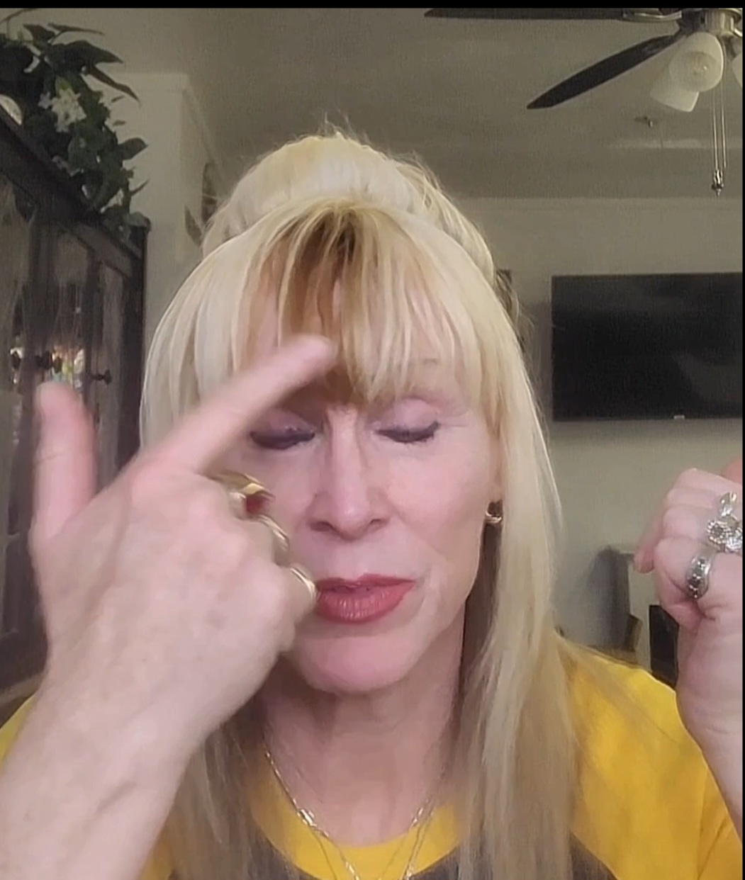 Be'vere Facelifting Exercise 11's