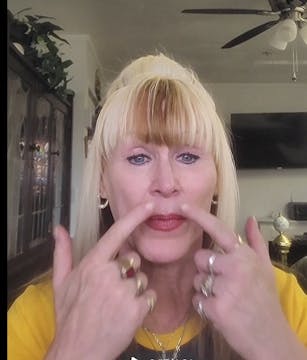 Be'vere Facelifting Exercise Upper Lip