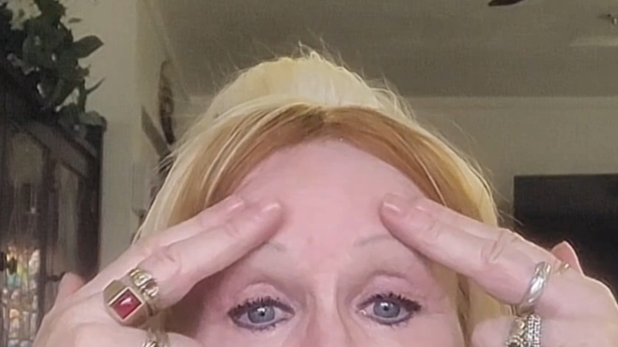 Be'vere Facelifting Exercise Forehead