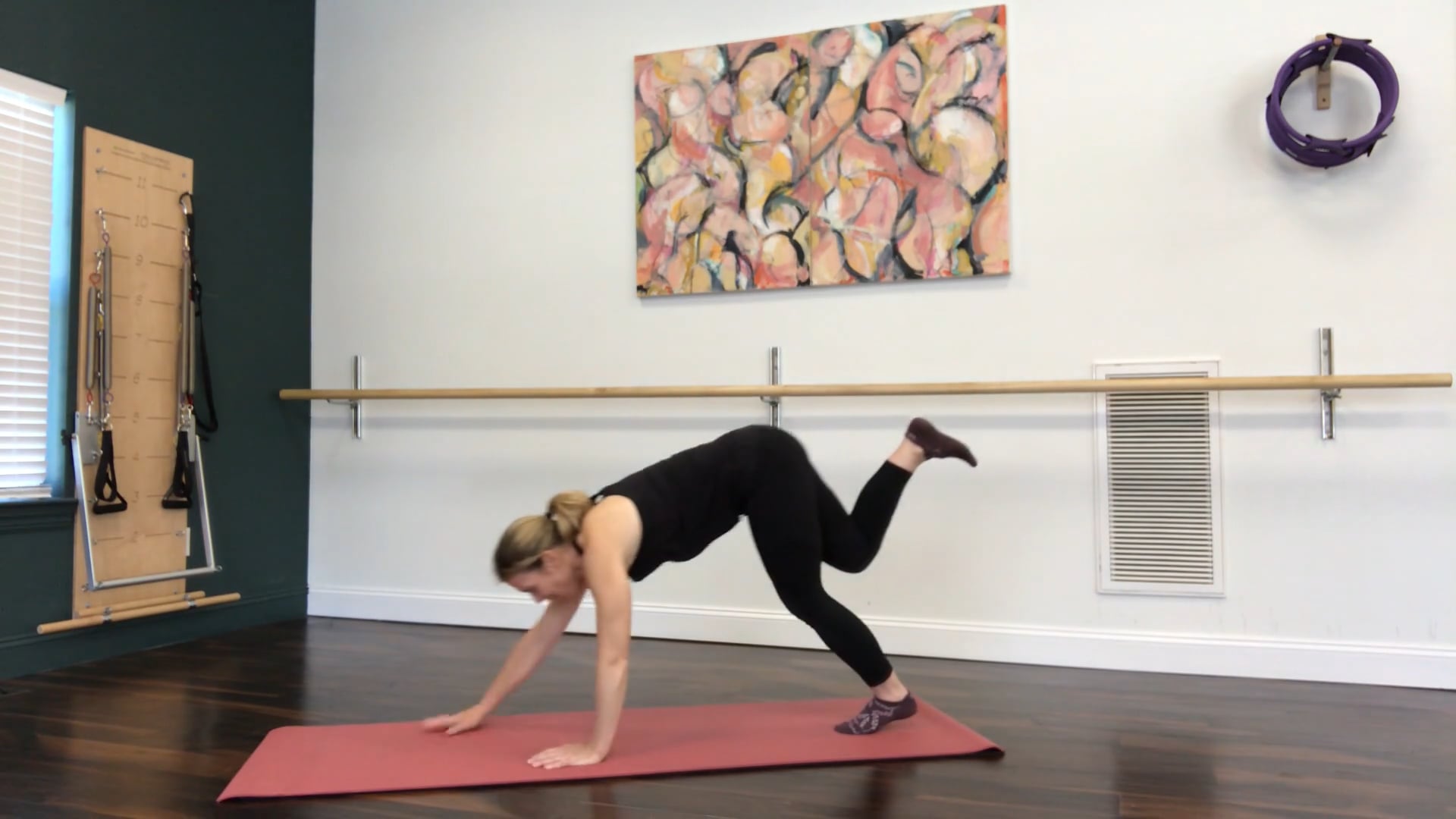 Barre Pilates Mat Fusion - 24 min - 5/28/2020