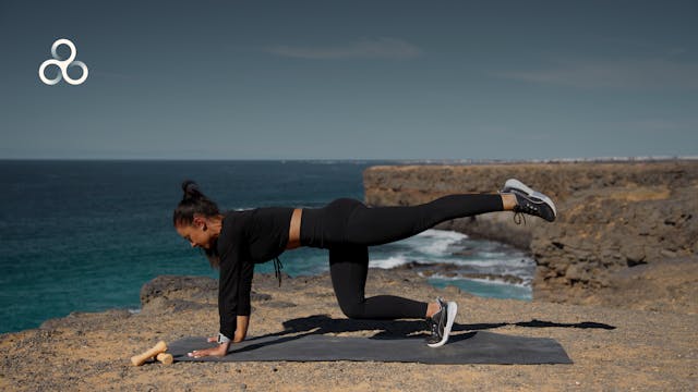 Booty & Legs On Fire