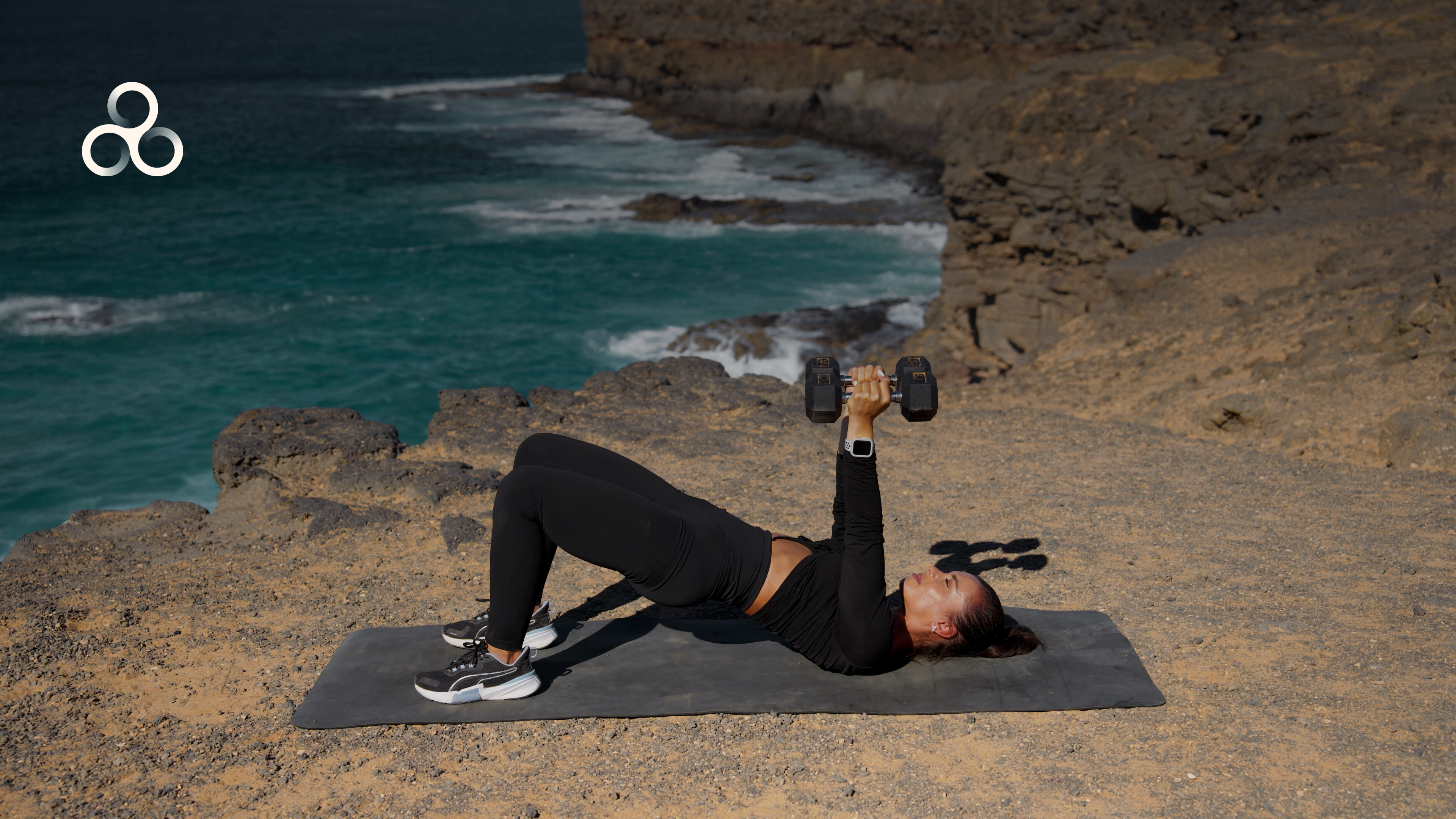 Powerful Body (con manubri ed elastico)