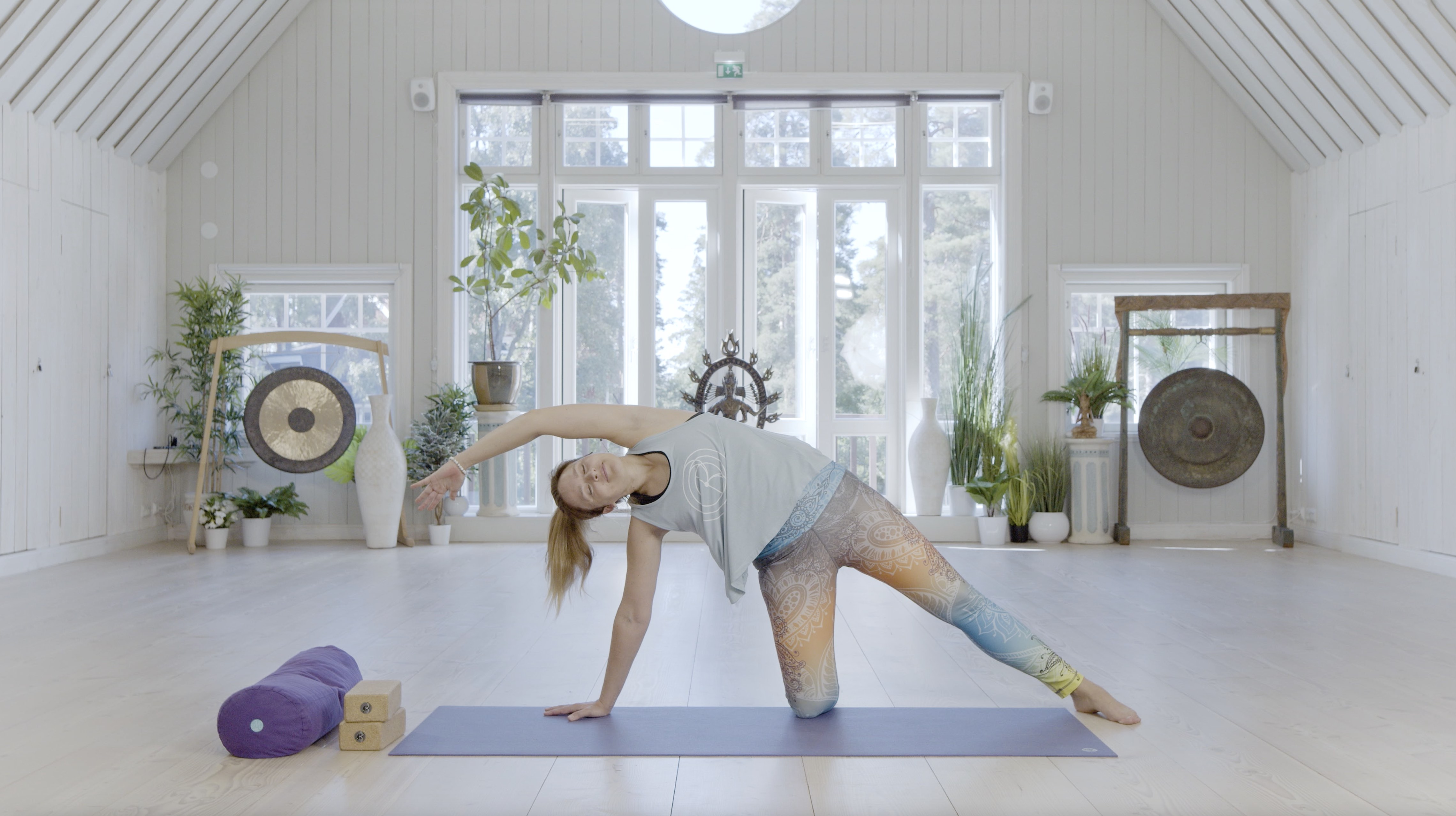 Satu Haikio / Herkän vatsan resto / 60 min. / Kaikki tasot