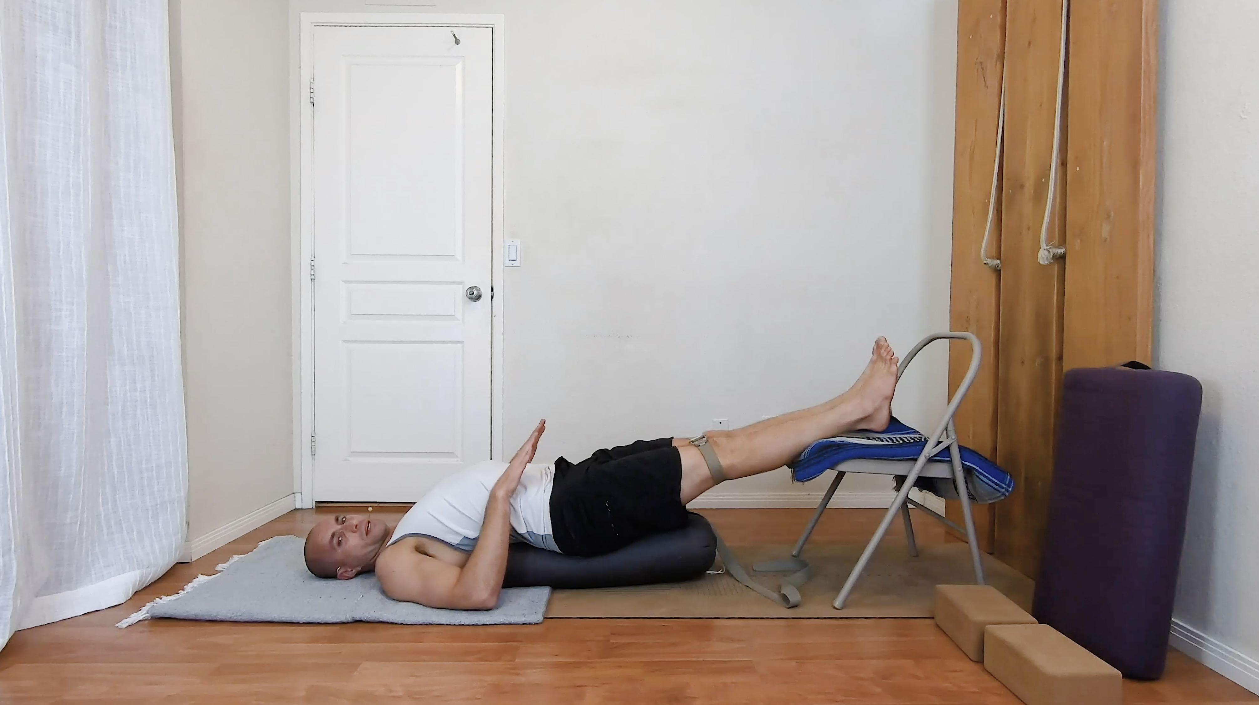 Setu bandha sarvangasana / Elia Nikolaev / 30 min. 