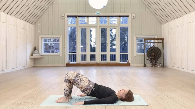 Voimapilates / Hanna Manninen / taso 2-3 / 45 min.