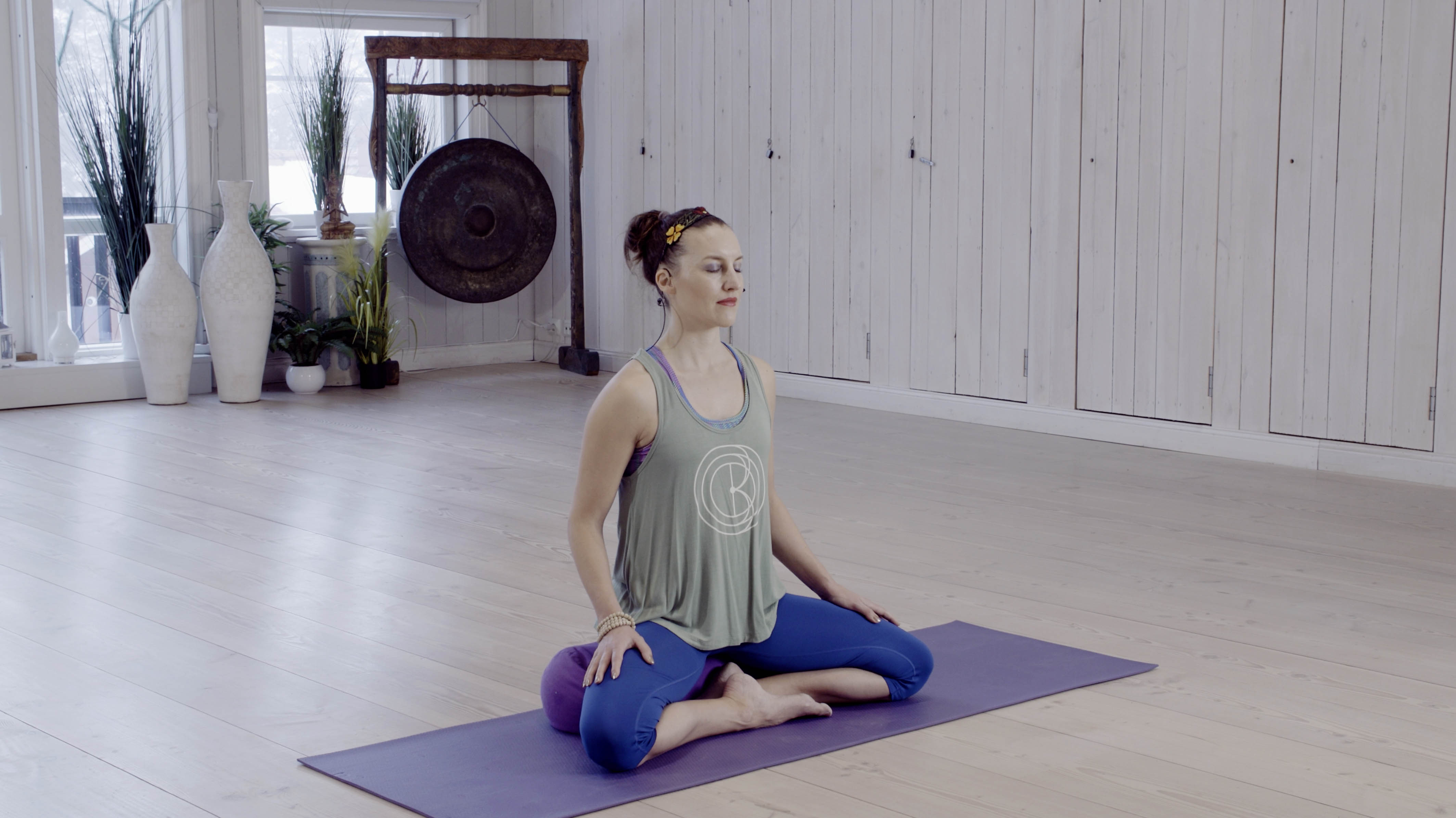 PÄIVÄ 15: Mia Jokiniva / 5 koshaa -meditaatio / 30 min.