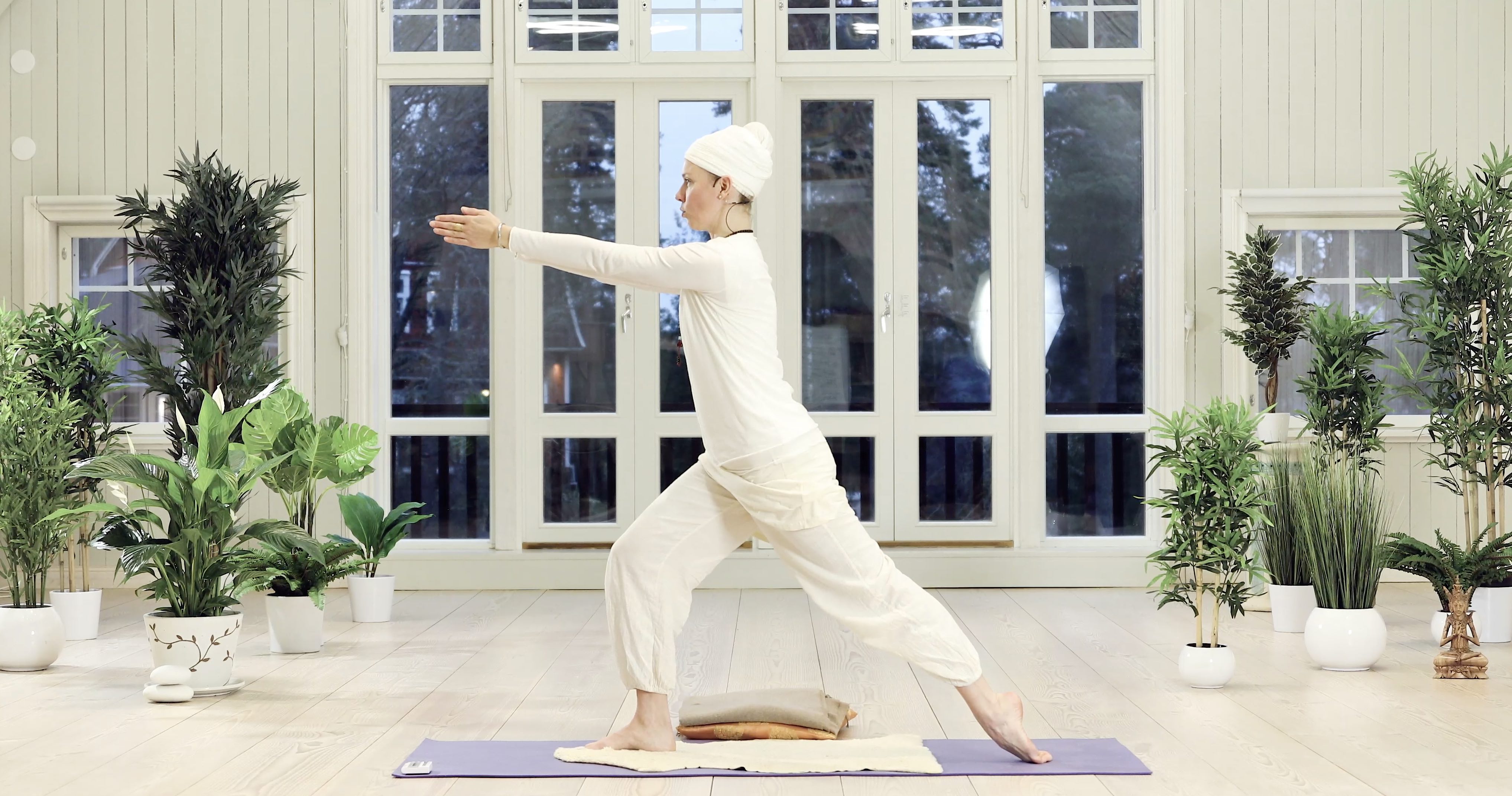 PÄIVÄ 4: Hermoston vahvuus / Noora Lintukangas / taso 1–2 / 30 min.