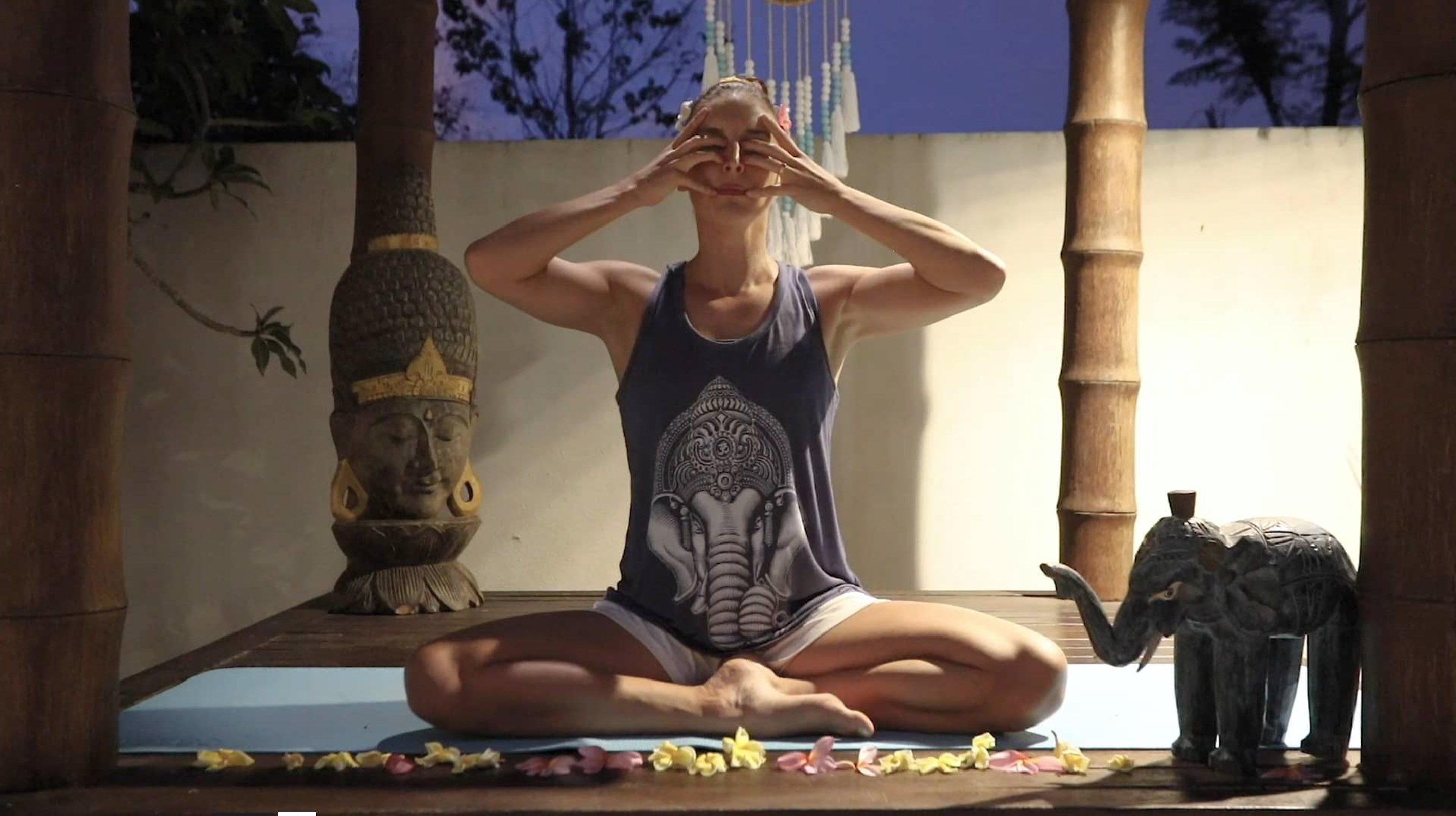 Brahmari / Pranayama / Mia Jokiniva / 4 min.