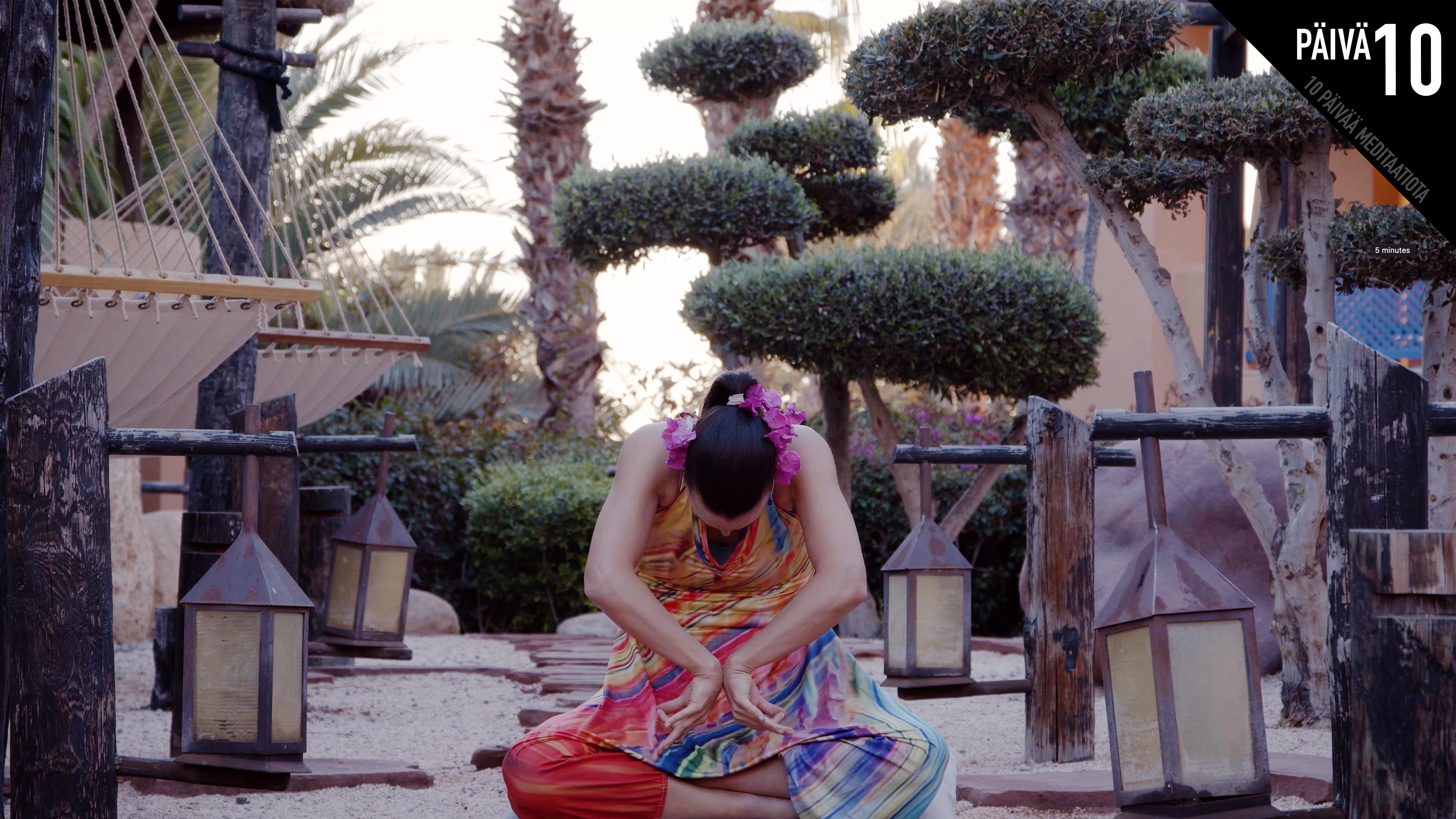 Mia Jokiniva / Kukkaan puhkeamisen meditaatio / 15 min. 