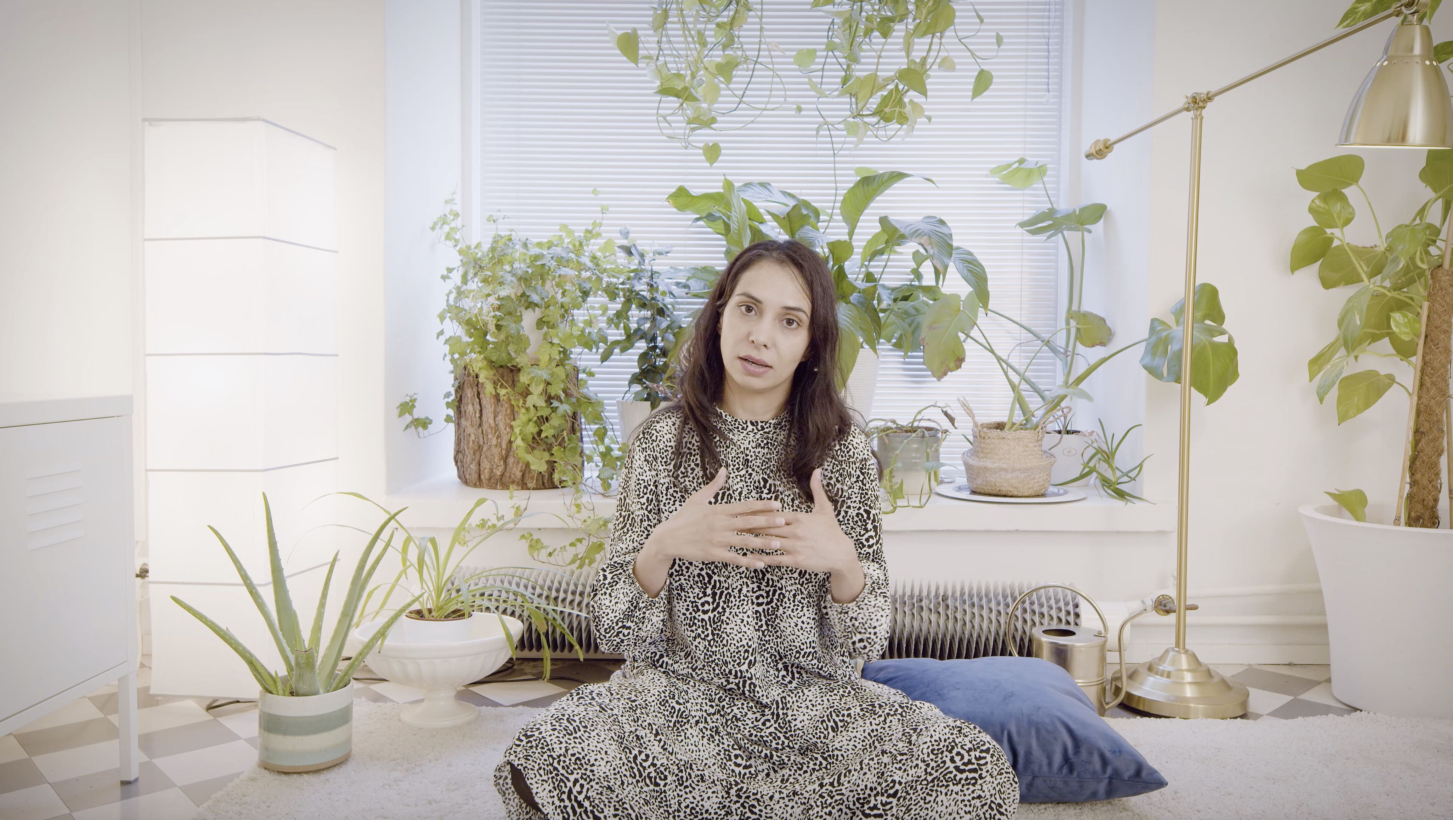 Mandip Kaur / Elämän essenssi / 15 min.