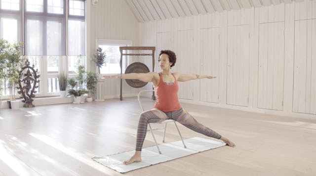 Therapeutic Ashtanga / Utkatasana + virabhadrasana / Wambui Njuguna-Räisänen
