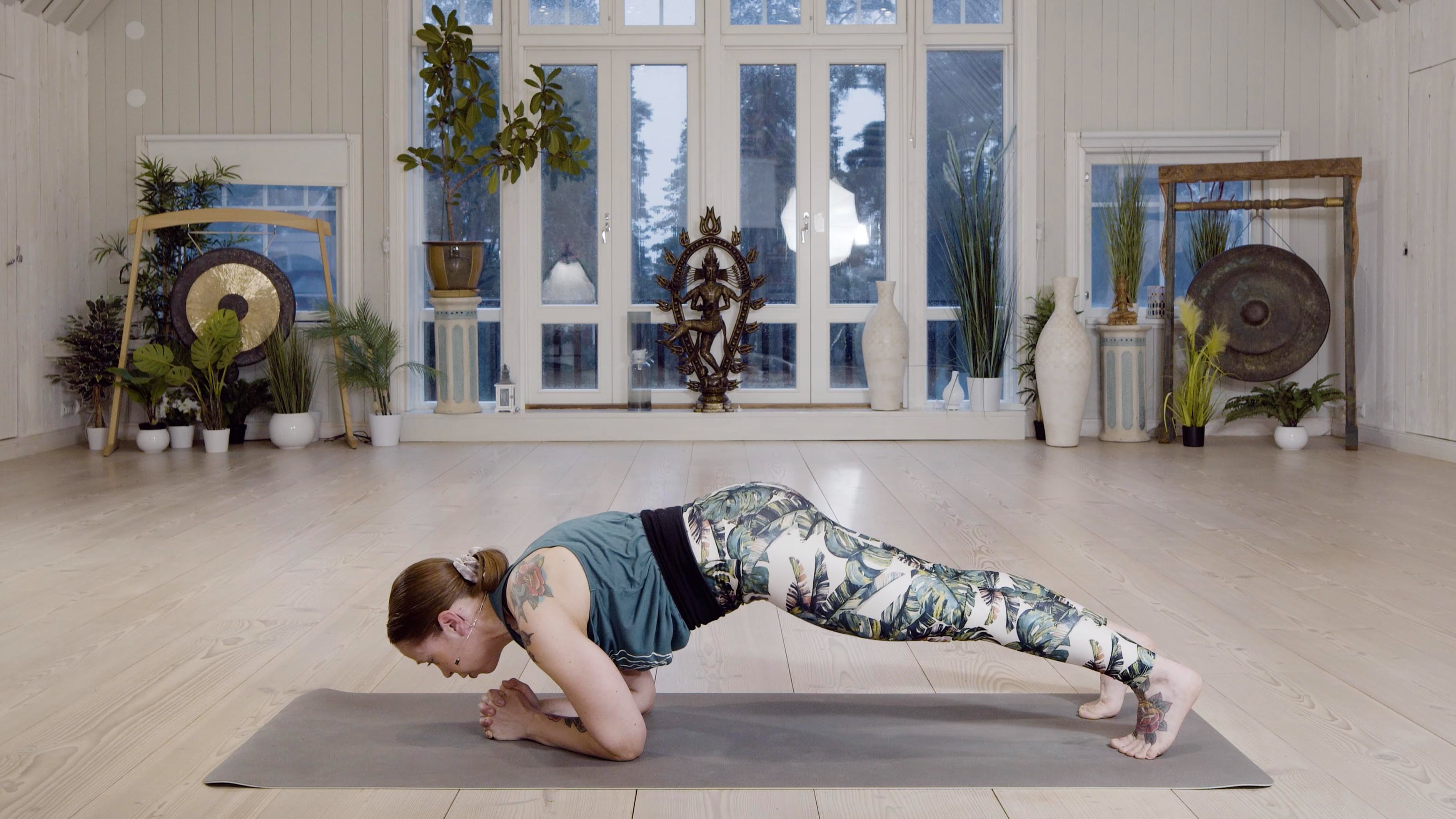 PÄIVÄ 1: Leena Syrjälä / Habat hommiin 15 min. / Taso 1-2