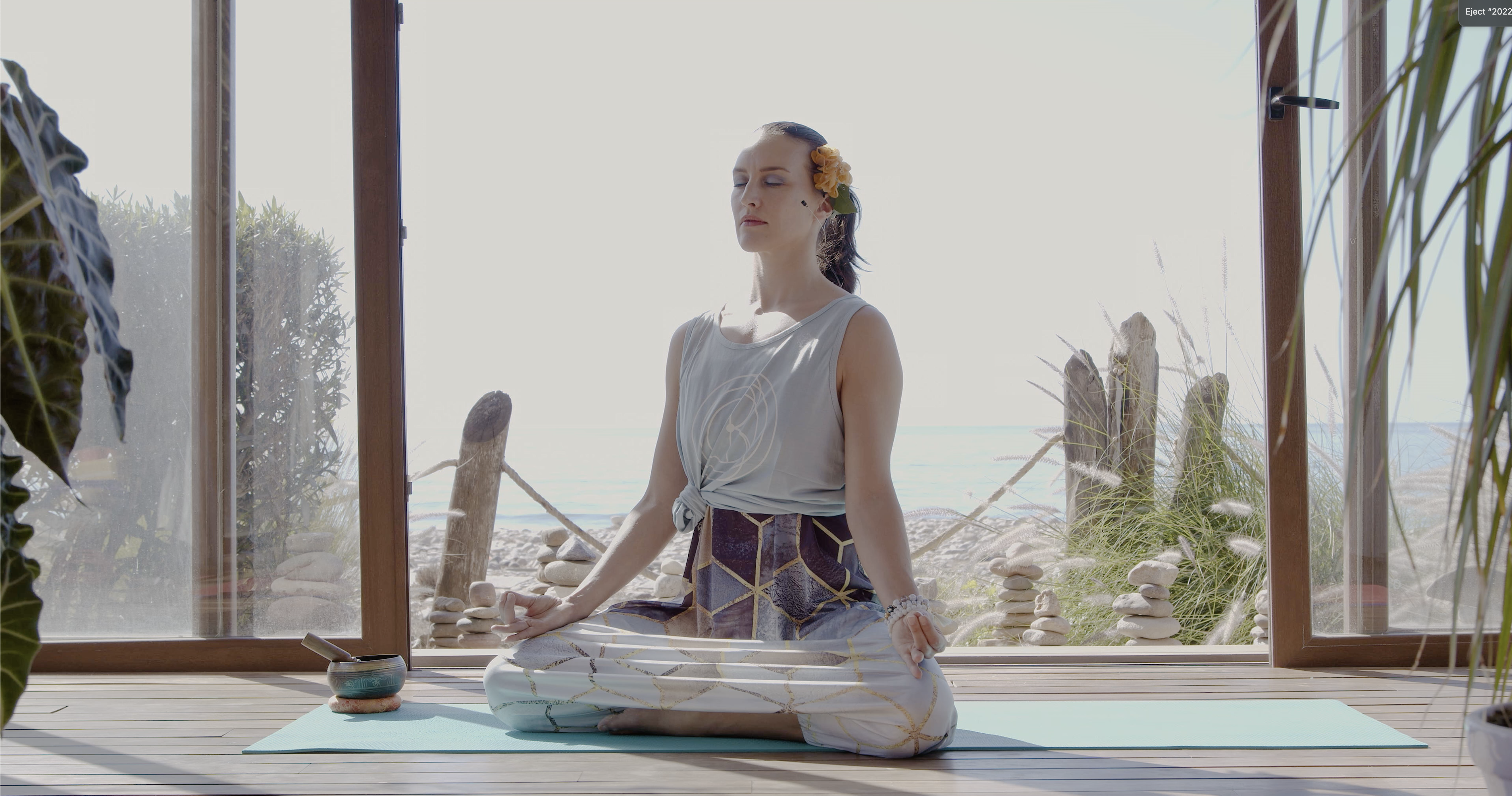 Mia Jokiniva / Taivassamadhi / Meditaatio / 22 min. 