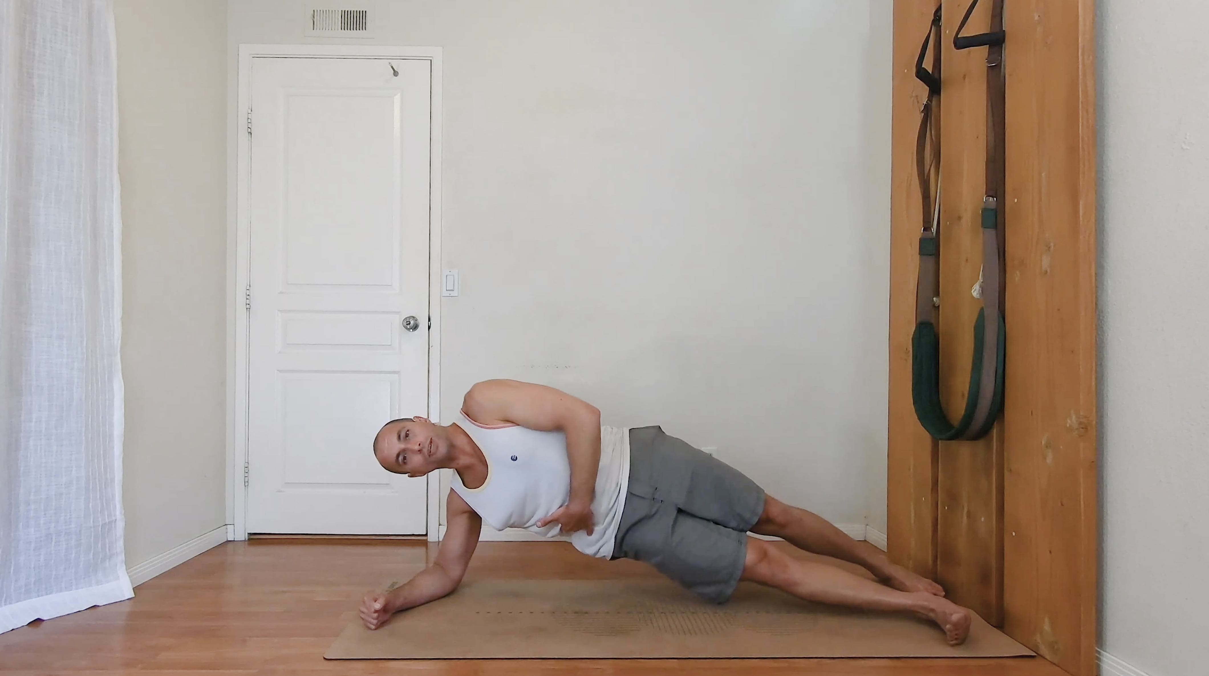 Core strenght for yogis / Elia Nikolaev / 20 min. 