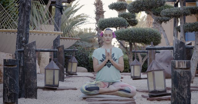 Mia Jokiniva / Lootusmeditaatio / Kai...