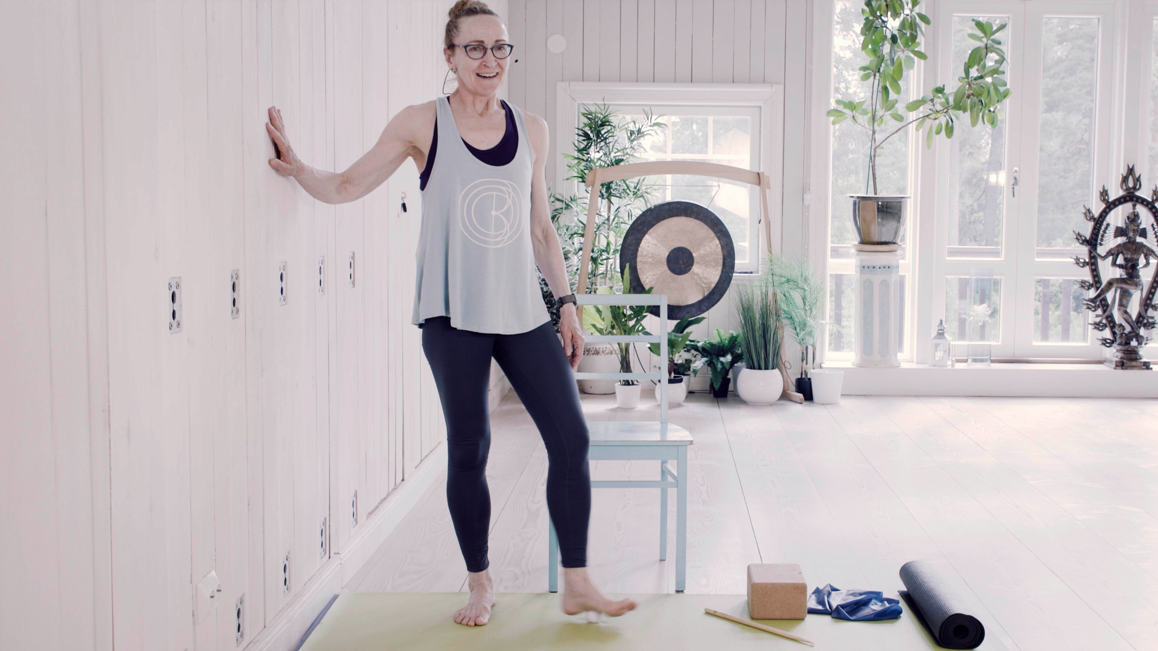 Jooga – jalkaterät, nilkat & pohkeet / Fatima Witick / 30 min. / Kaikki tasot