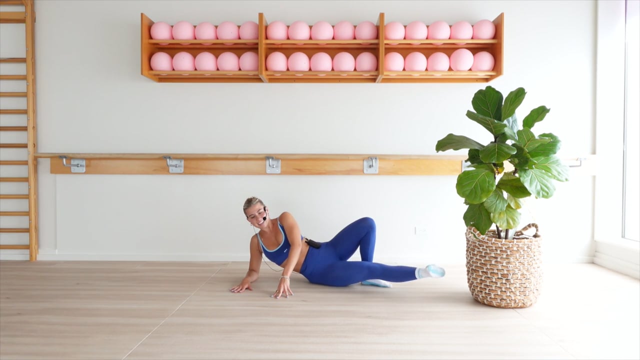 17 MINUTE BARRE THIGHS