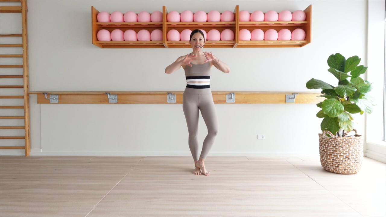 17 MINUTE FULL-BODY BARRE