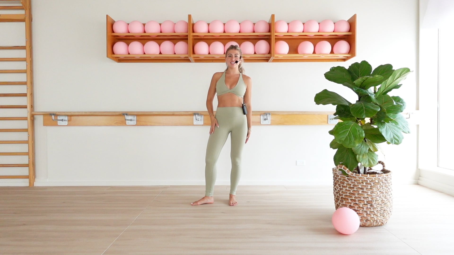 DAY 2 | 12 MINUTE CORE + POSTURE RESET 