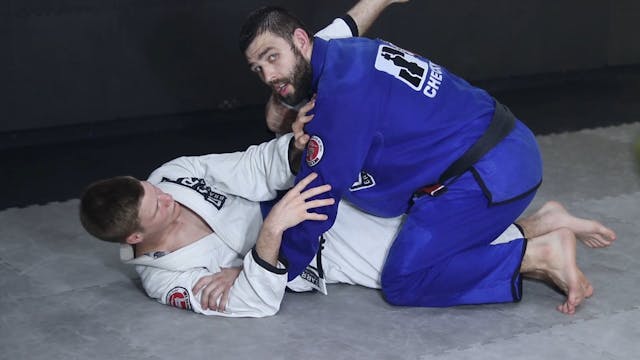 PINNING THE HIPS - HALF GUARD - KNEEB...