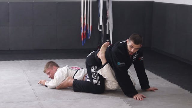 OPENING THE GUARD - CLOSED GUARD -  D...