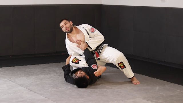 KEEPING THE SHOULDERS FLAT  - KNEE ON...