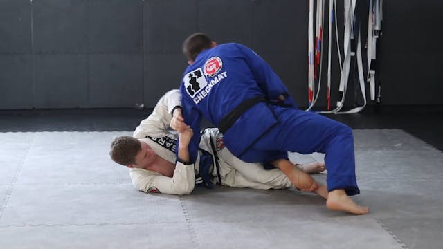 BEATING THE KNEE SHIELD - HALF GUARD ...