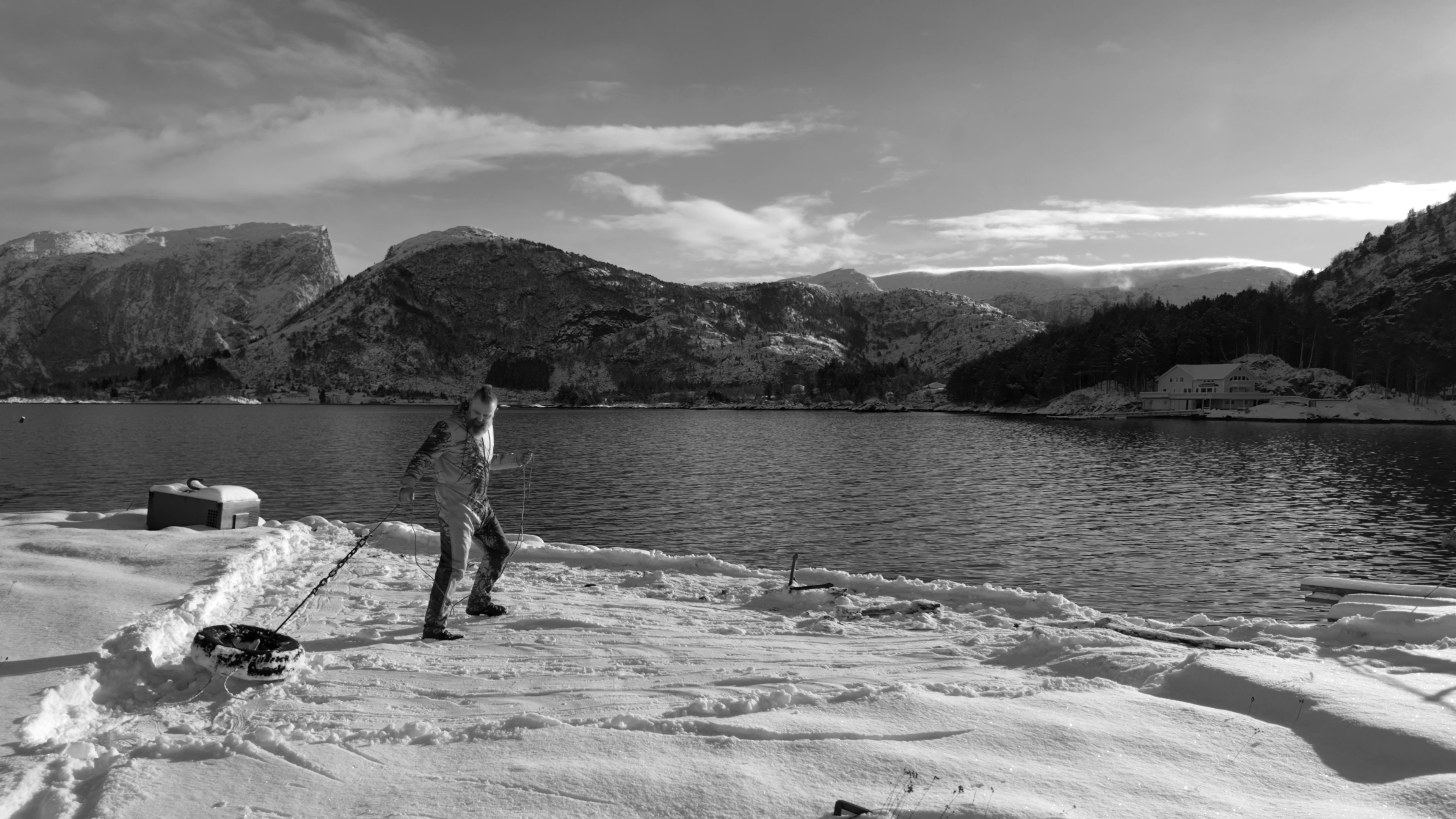 The Arthemist | Snow Tetrahedron | 240208