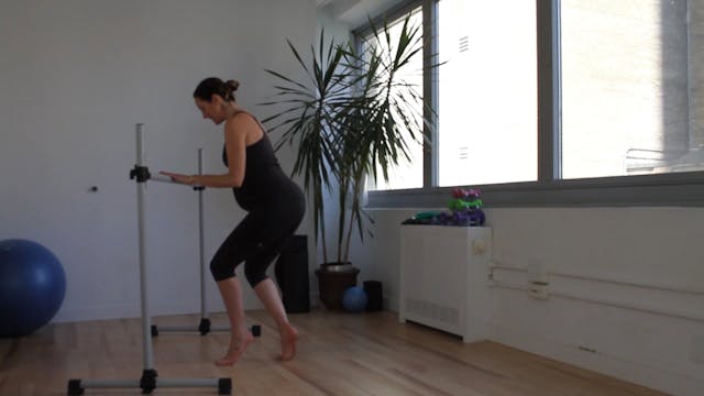 11 Mins - Legs & Booty - Barre (Prena...