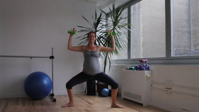 11 Mins - Full Body - Light Hand Weig...