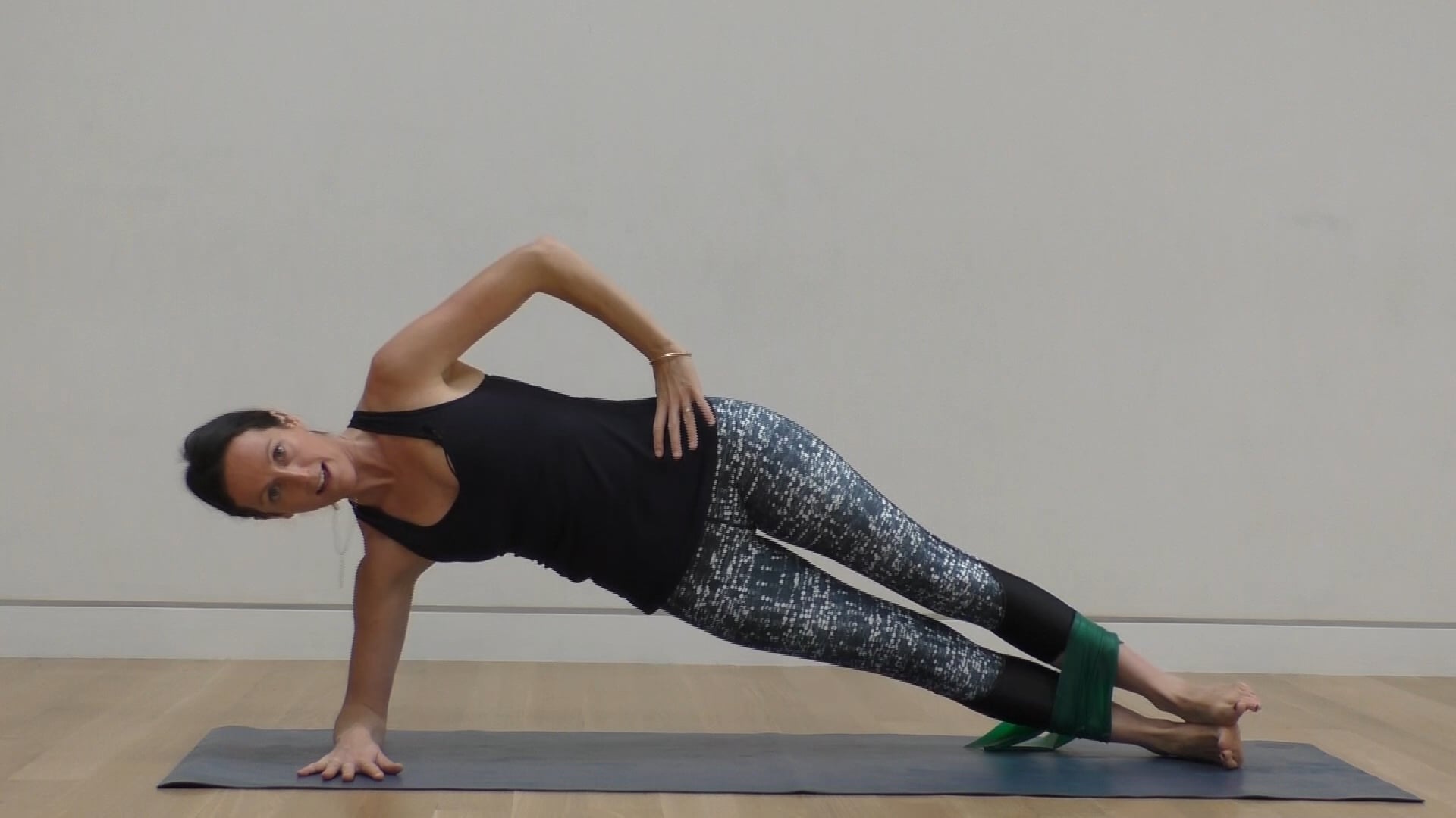 13 Mins - Full Body - Theraband (Postnatal)