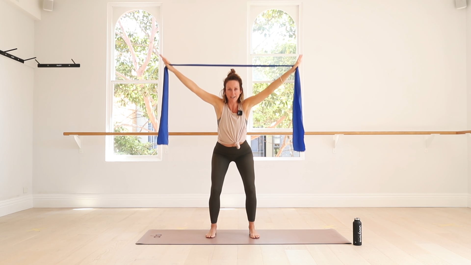11 Mins - Upperbody - Theraband (Prenatal)